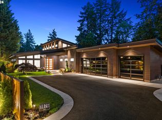 3876 Lake Grove Ave, Lake Oswego, OR 97035