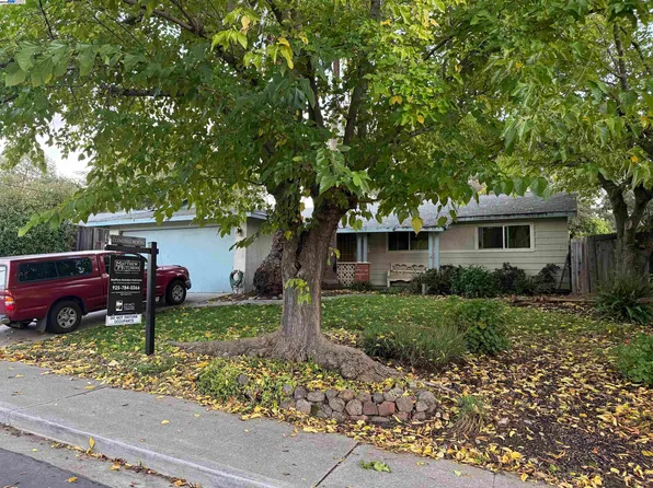 1271 Kentucky Dr, Concord, CA 94521
