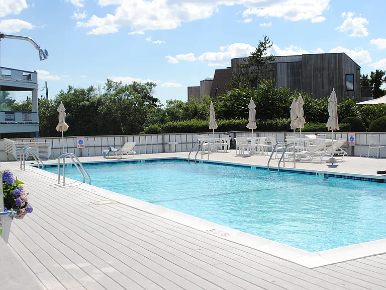 250 Dune Rd #116 — Photo 13
