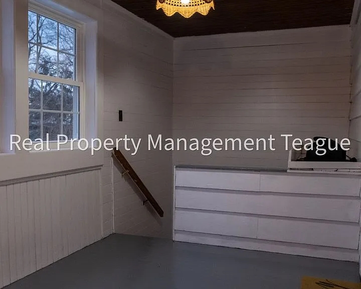 64 Highland Dr #1 — Photo 5