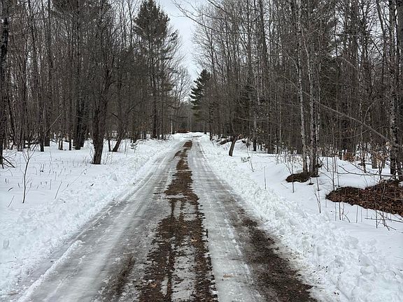 4th image of 465 Powers Road