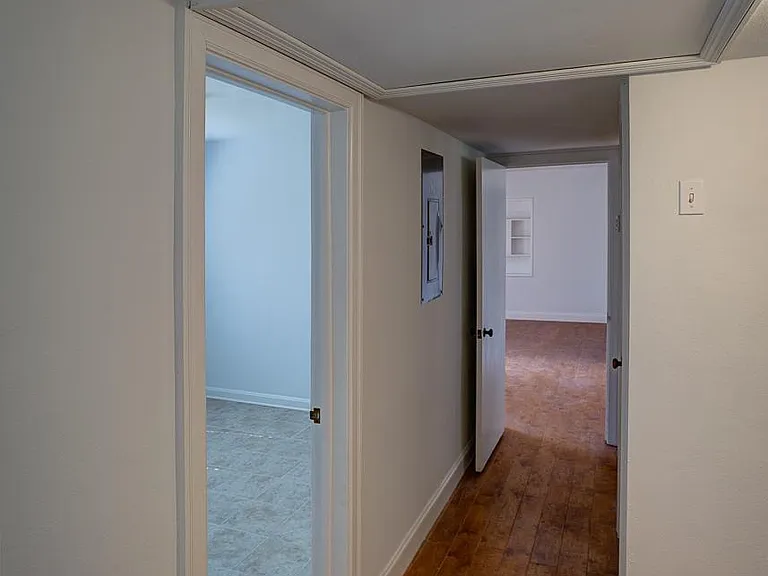 2133 Forest Hills Rd — Photo 9
