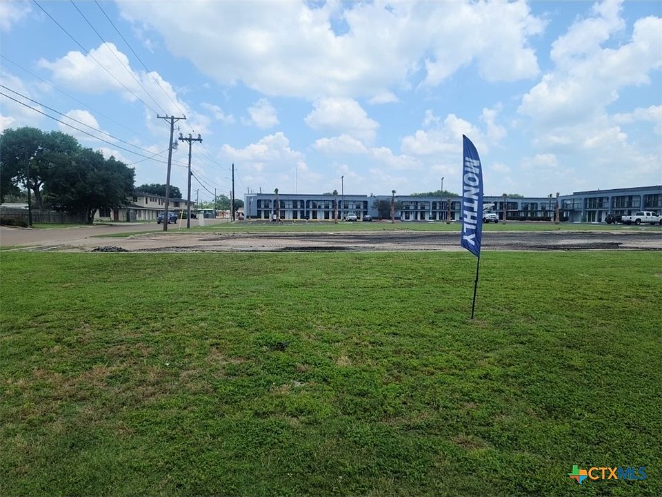 2nd image of 3106 Houston Hwy