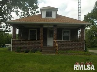 301 S Clinton St, Middletown, IL 62666