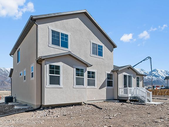 2400 Farmhouse