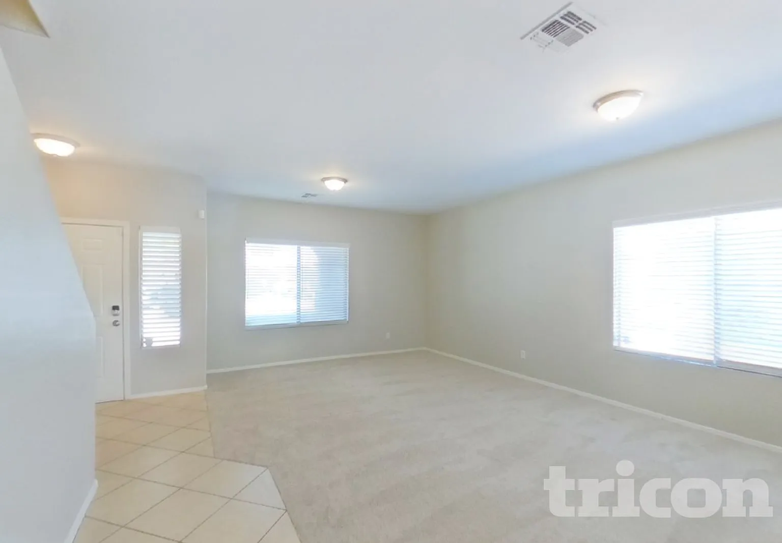 5030 W Glass Ln Phoenix AZ — Photo 3