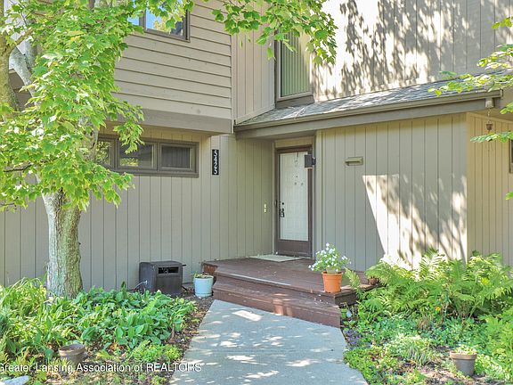 3rd image of 5425 Wild Oak Dr