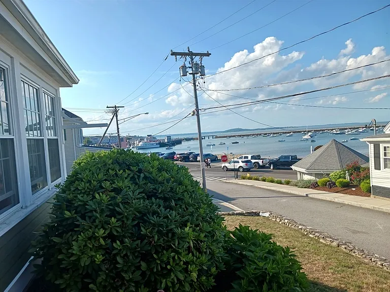20 Winslow St #4 — Photo 3