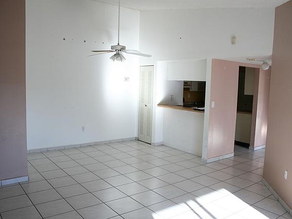 3rd image of 907 NE 199th St APT 205