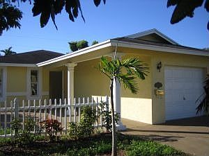 1st image of 440 NE 23rd St