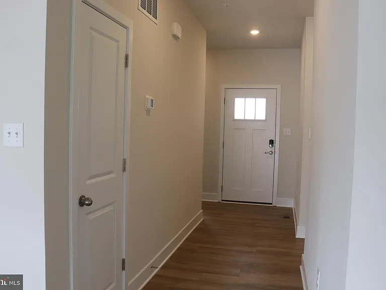 10728 Millport St — Photo 3