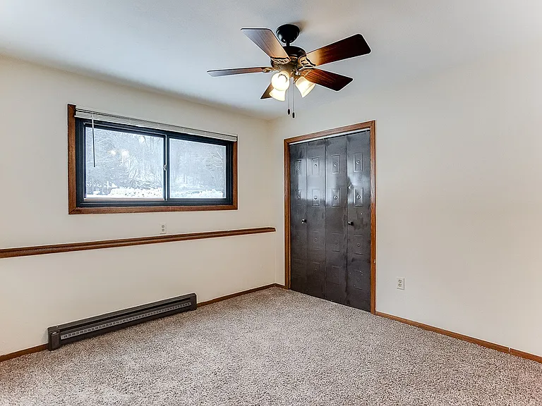 Mark Court Apartments — Photo 20