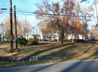 1733 Neelley Rd, Pleasant Garden, NC 27313