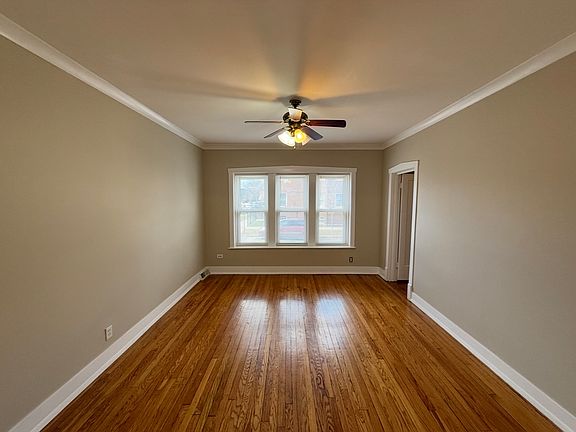 3rd image of 1301 N Keeler Ave #1