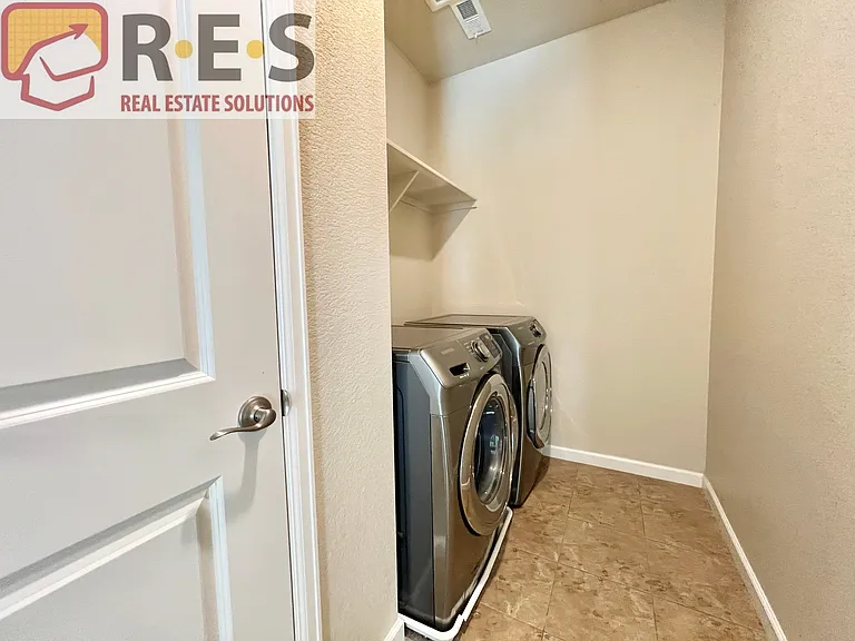2331 Lodgepole Creek Dr — Photo 23