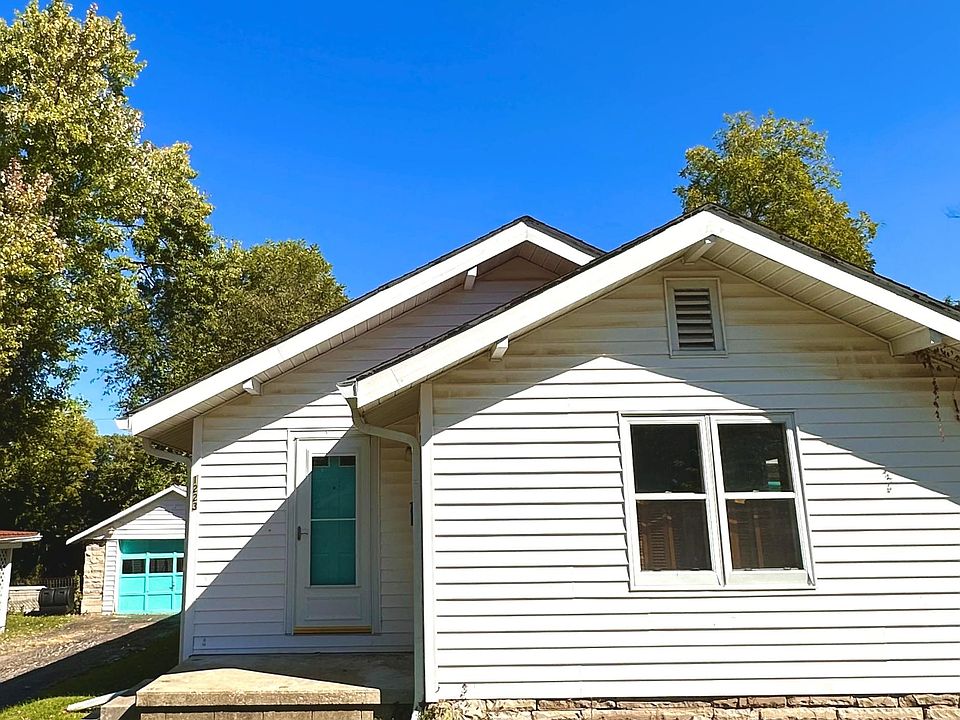 1st image of 1223 S Fess Ave