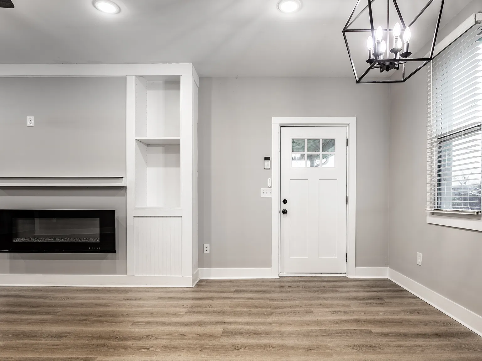 4 bed, 2.5 bath, 1638 sqft, $2,250 — Photo 3