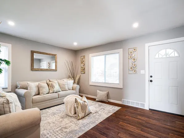 4350 North 49th STREET, Milwaukee, WI 53216