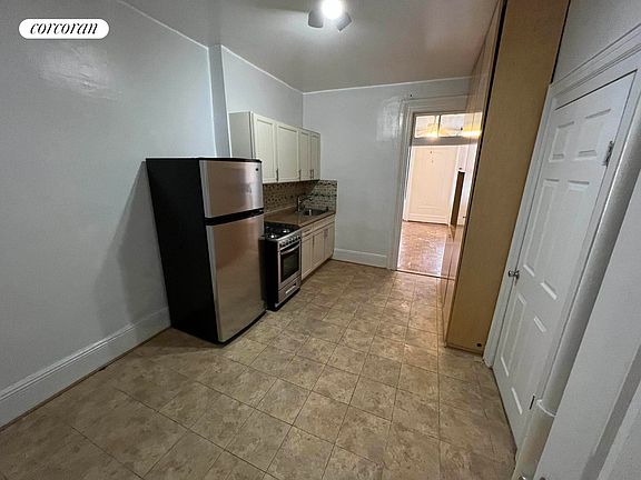 5th image of 448 W 49th St #3B