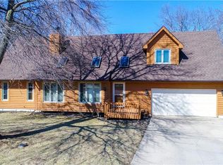 416 Linden Pl, Raymore, MO 64083