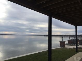471 N Shore Dr UNIT B, Clear Lake, IA 50428