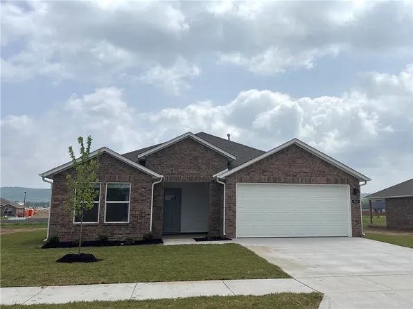 528 Nevada St, Farmington, AR 72730