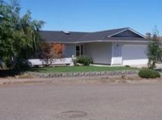 3763 Plumtree Dr, Eugene, OR 97402