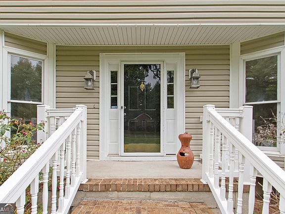 4th image of 219 Rivoli Oaks Dr