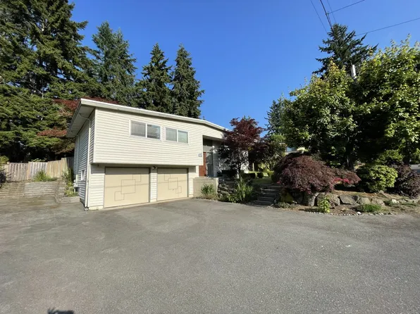 430 165th Ave SE, Bellevue, WA 98008