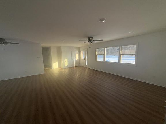 5th image of 3151 Frankford Rd