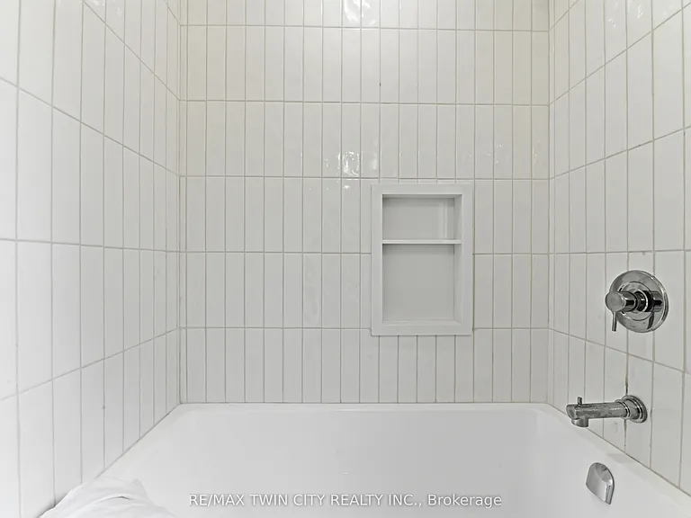 37 Edwin St #2 — Photo 11