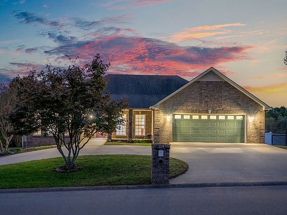 3rd image of 229 Cheshire Rd