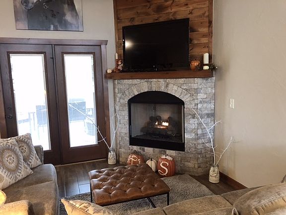 2nd image of 522 NW Eagles Landing Pl