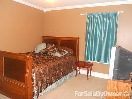 Bedroom 1 of 3