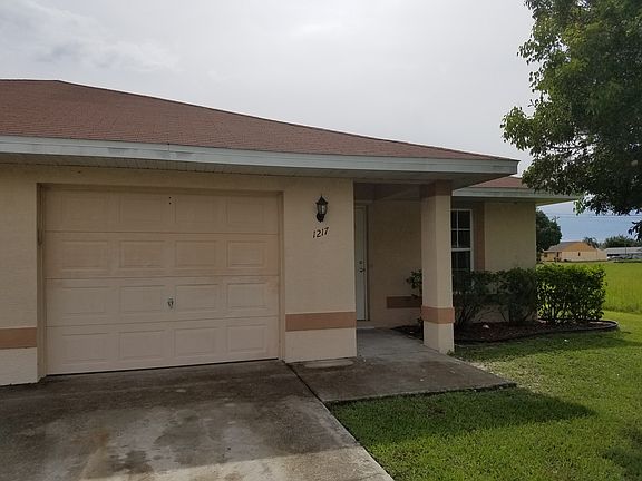 2nd image of 1217 SE 8th Pl #Duplex
