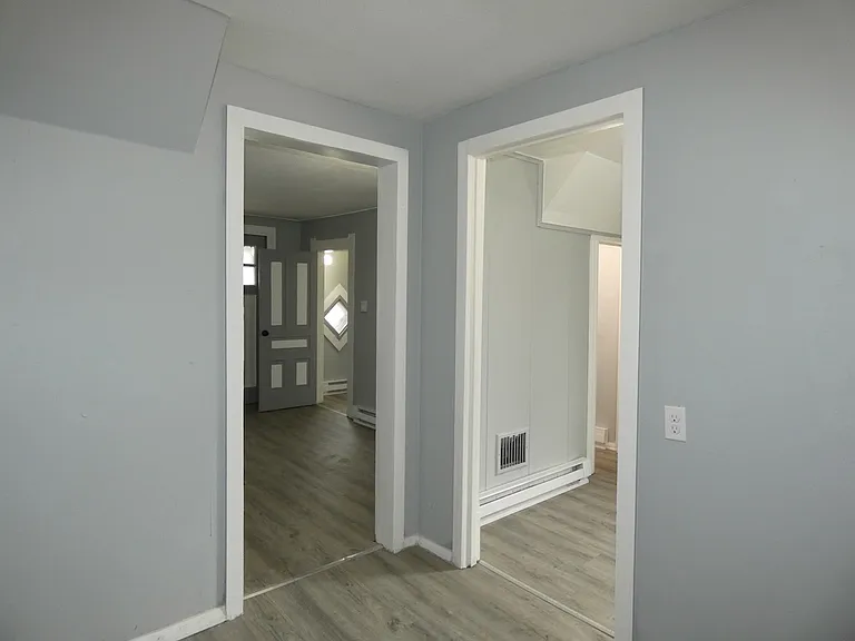 237 Yondota St #B — Photo 5