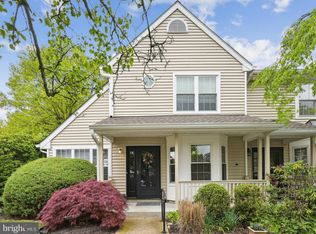 21 Washington Ct, Hightstown, NJ 08520