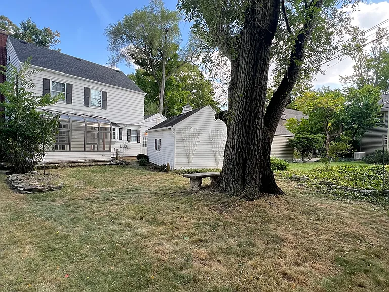 403 Wesley St — Photo 12