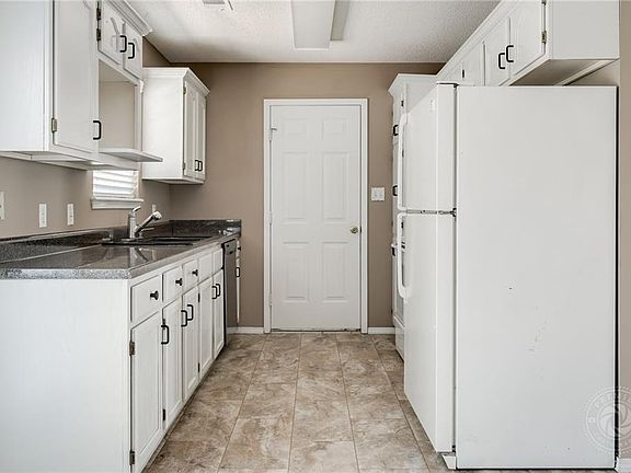 5th image of 2507 Broken Hill Dr