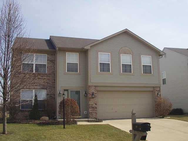 1st image of 809 Treyburn Lakes Way
