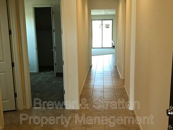 4th image of 6323 N 68th Ave
