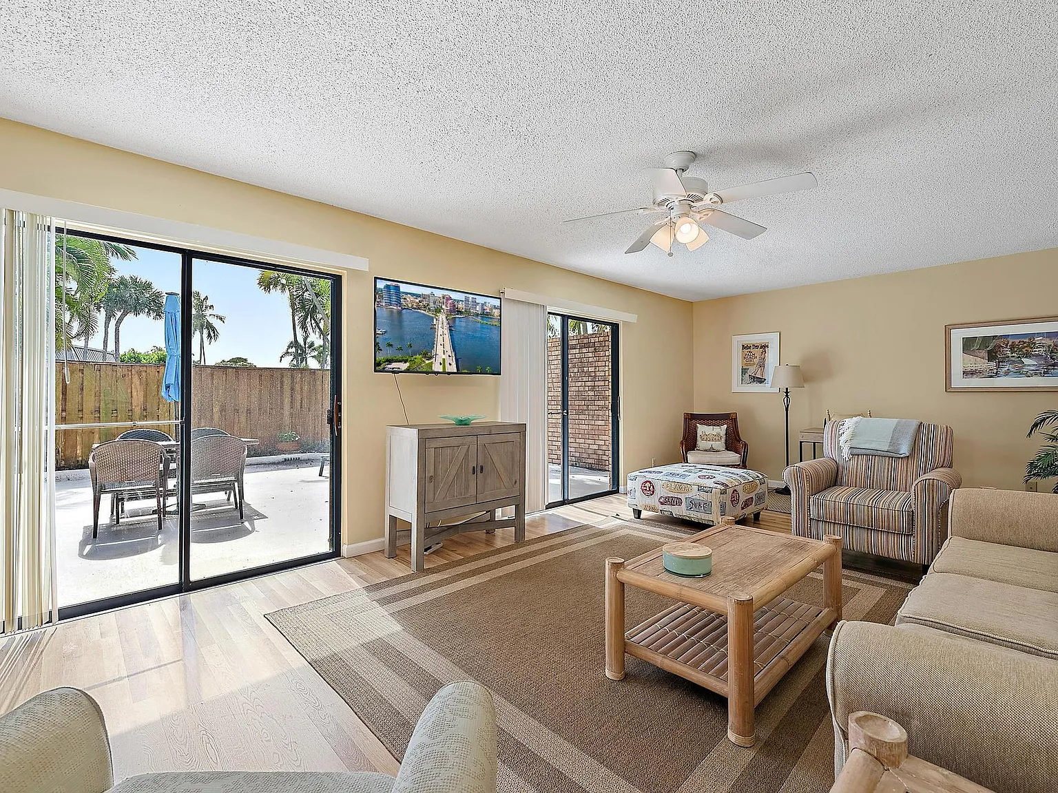 2 bed, 2.5 bath, 1708 sqft, $3,500 — Photo 3