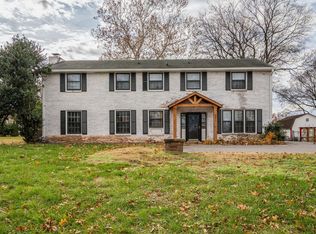 651 Harding Pl, Nashville, TN 37211