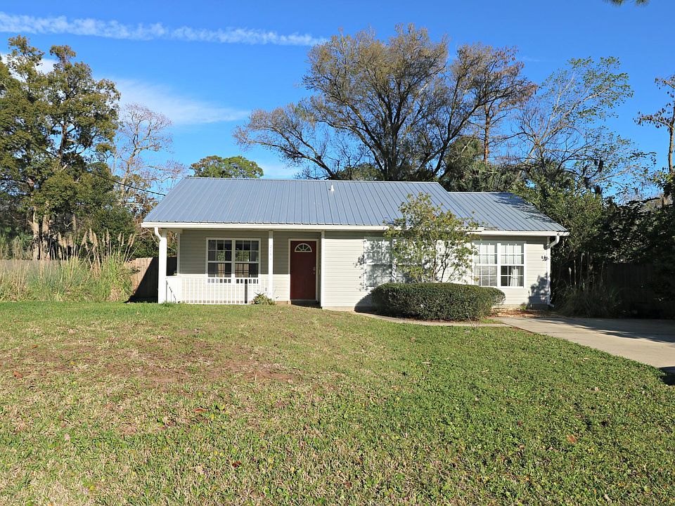 Front of the house- Covered porch