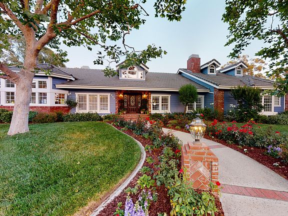 4th image of 602 Camino Verde
