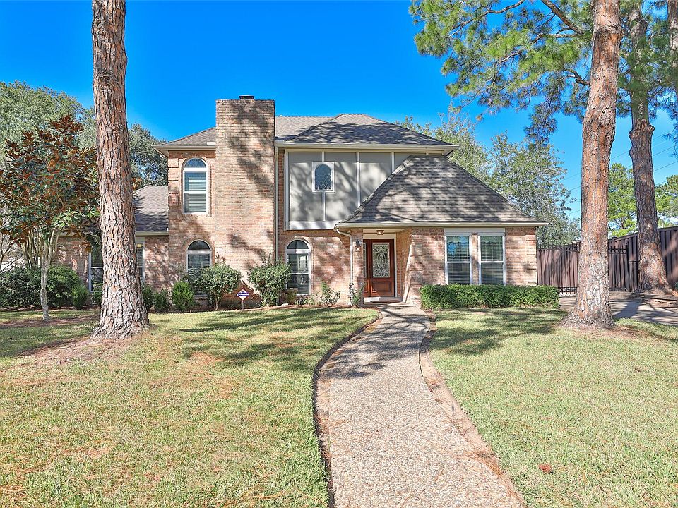 1st image of 18002 Oakworth Dr