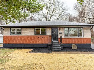 6315 Hunters Grove Rd, Louisville, KY 40216