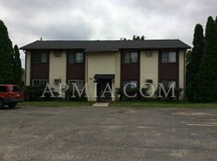 265 Clymer Rd APT 3, Hiawatha, IA 52233