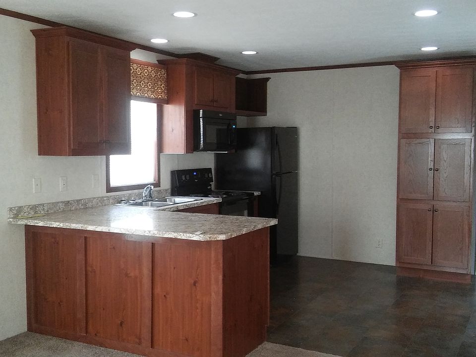 1st image of 125 Irma Ln #125
