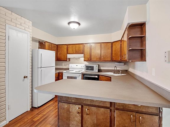 3rd image of 8729 Sieloff Dr APT G
